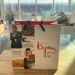 Bijan Designer Gift Bag for Men - White and Red